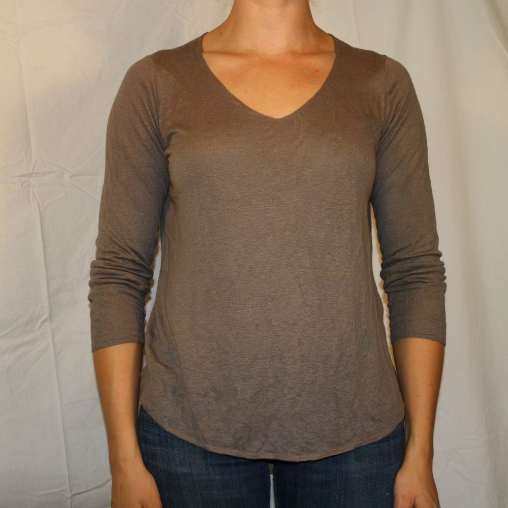 VINCE Grey/Gray sweater Medium